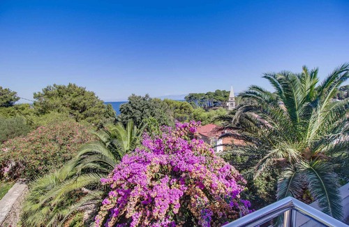 Veli Losinj Apartment | Holiday apartment with terrace
