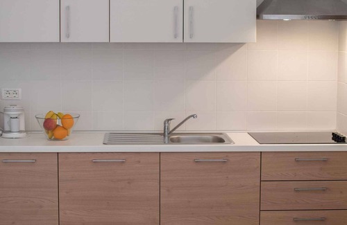 Basanija Apartment | Holiday apartment with balcony and air conditioning