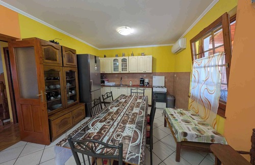 Belatelep Apartment | Holiday apartment with children's playground and pool