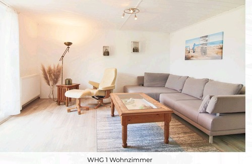 Fahrdorf Apartment | Holiday apartment with waterfront property and jetty directly on the Baltic Sea fjord