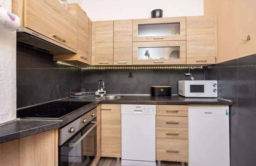 Klanfari Apartment | Holiday apartment With jacuzzi and terrace
