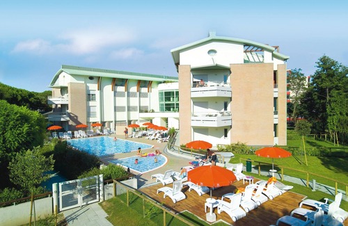 Bibione Pineda Apartment | Holiday apartment with terrace and air conditioning
