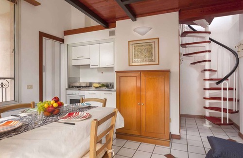 Alba Apartment | Holiday apartment with balcony and air conditioning