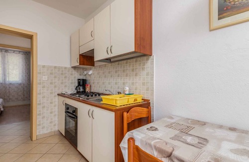 Soline Apartment | Holiday apartment With sea views and air conditioning
