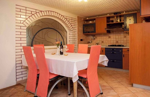 Borik Apartment | Holiday apartment with whirlpool bathtub and barbecue