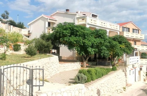 Zubovici Apartment | Holiday apartment Zubovici for 1 - 6 persons with 2 bedrooms - Row house