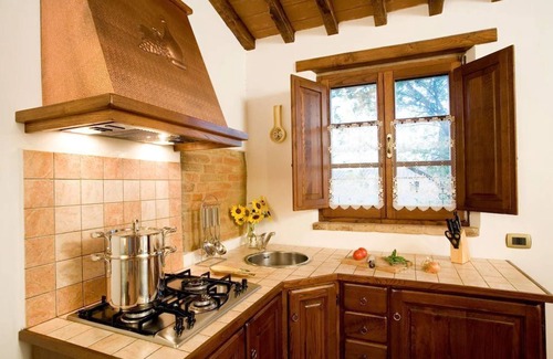 Cortona Apartment | Holiday apartments in the countryside near Cortona