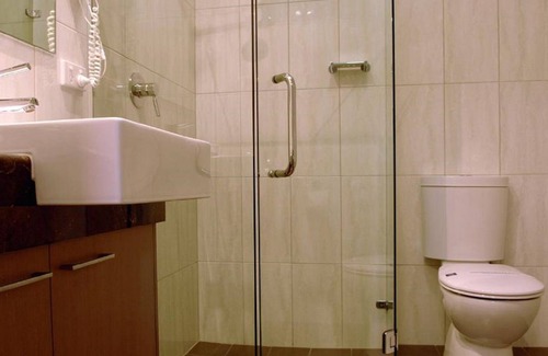 Mount Gambier Apartment | Holiday Break at Mount Gambier Sophisticated Suite