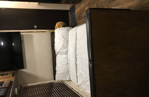 Al Sufouh 2 House | Holiday Caravan Hotel Suite