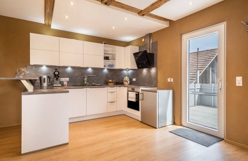 Kressbronn Apartment | Holiday Apartment "Lang" with Mountain View, Balcony & Wi-Fi
