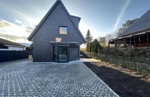 Tornesch House | Holiday Dream House-B for 6 Persons