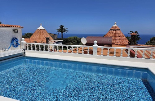 La Victoria de Acentejo House | Holiday home La Palmita with sea view