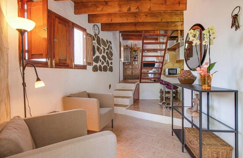 Santa Lucia House | Holiday Home El Cuarto with Wi-Fi, Garden & Terrace; Pets Allowed for Extra Fee