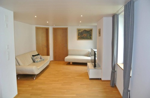 Haslen Apartment | Holiday flat Blue House