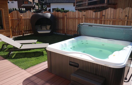 Mareo Apartment | Holiday flat for four people on the ground floor with small private garden