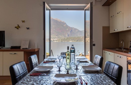 Lezzeno House | Holiday flat with view of Lake Como
