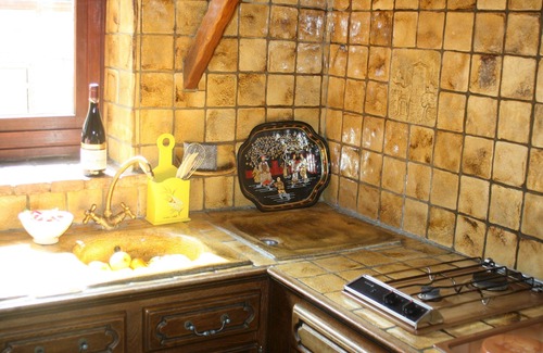 Saint-Marcel-d'Aredeche House | Holiday Home 'La Maison De Yana' with Private Pool, Shared Terrace and Wi-Fi