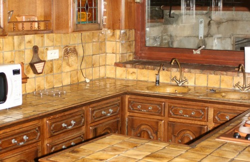 Saint-Marcel-d'Aredeche House | Holiday Home 'La Maison De Yana' with Private Pool, Shared Terrace and Wi-Fi