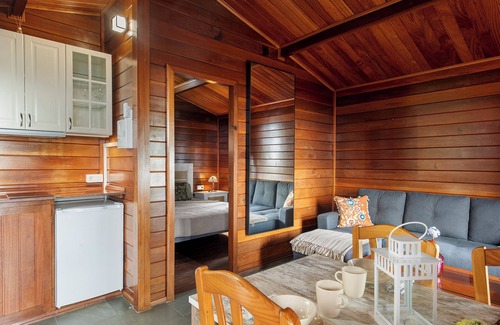 Los Llanos de Aridane House | Holiday Home 'La Cabaña Del Atardecer' with Sea View, Wi-Fi and Air Conditioning