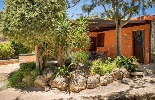 Las Cuevecitas House | Holiday home in Malpais de Candelaria with swimming pool