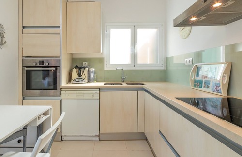 Sant Feliu de Guixols House | Holiday Home 'Casa Rosselló' with Sea View, Private Terrace and Wi-Fi