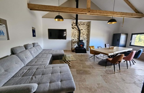 Mas-d'Orcieres House | Holiday Home 'L'étable Mont Lozere' with Mountain View and Private Garden