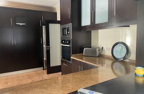 Ancora Villa | Holiday House ON THE BEACH WITH PRIVATE POOL