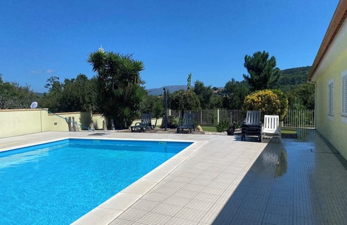 Ancora Villa | Holiday House ON THE BEACH WITH PRIVATE POOL