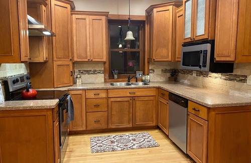 New Ulm House | Holiday Haus in Historic New Ulm - sleeps 8+