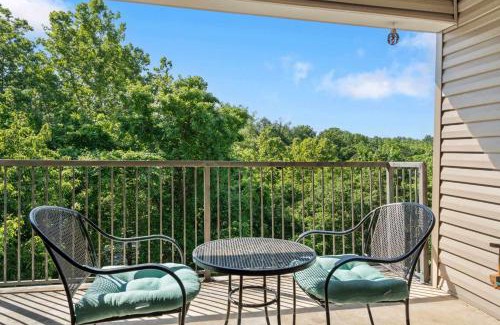 Branson House | Holiday Hills Getaway - Branson - Golf Resort & Outdoor pools