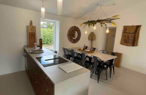 Saint-Denis-d'Oleron House | Holiday Home 'L’hirondelle' with Private Terrace, Private Garden and Wi-Fi