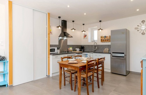 Nantoin House | Holiday Home 'Les Deux Tilleuls' with Wi-Fi