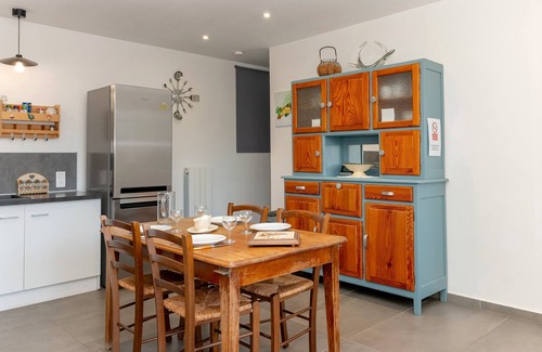 Nantoin House | Holiday Home 'Les Deux Tilleuls' with Wi-Fi