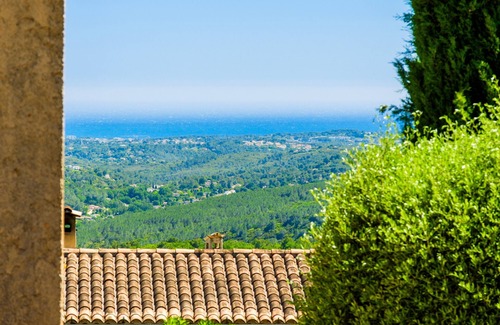 Tourrettes-sur-Loup House | Holiday Home 'Villa Jardin 2' with Private Garden, Wi-Fi and Air Conditioning