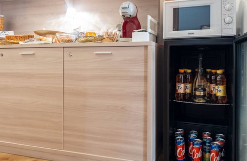 Porto Cesareo Apartment | Holiday Home 'A Vela Luxury Room BeB Controvento' with Sea View, Wi-Fi and Air Conditioning