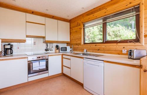 East Lewiston House | Holiday Home Achmony Secluded Westend by Interhome