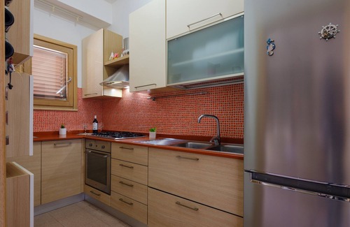 Porto Cesareo House | Holiday Home 'Affaccio Sul Mare Luxury Home' with Sea View, Balcony and Wi-Fi