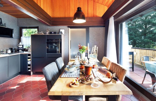 Waldeck House | Holiday Home 'AusZeyt Edersee Für Vier' with Private Terrace, Private Garden and Wi-Fi