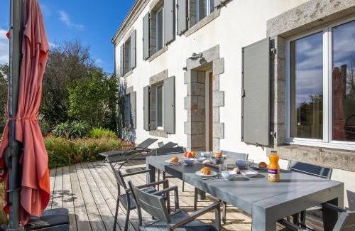 Tregunc House | Holiday Home Balade Océane by Interhome