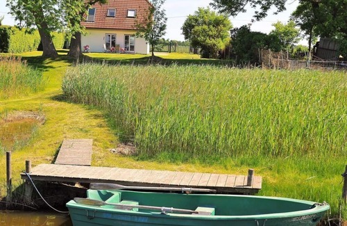 Kinnbackenhagen House | Holiday home Crane Coast