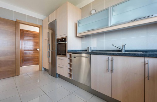 Las Cuevas House | Holiday Home ‘Casa Santa Úrsula’ with Sea View, Pool, Wi-Fi & Garden