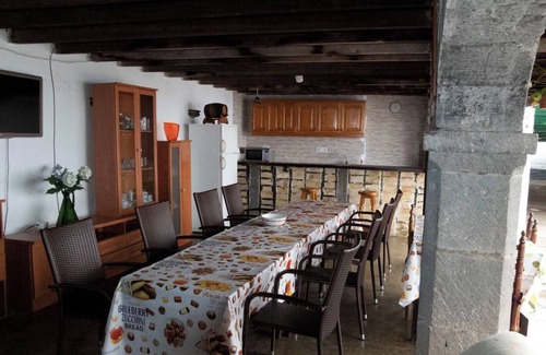 Firgas House | Holiday Home "Casa Pollo Buen Lugar" with Rustic Charme & Terrace