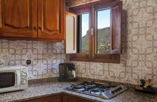 Tejeda House | Holiday Home “Casa Rural Serafín” with Mountain View, Wi-Fi & Terrace