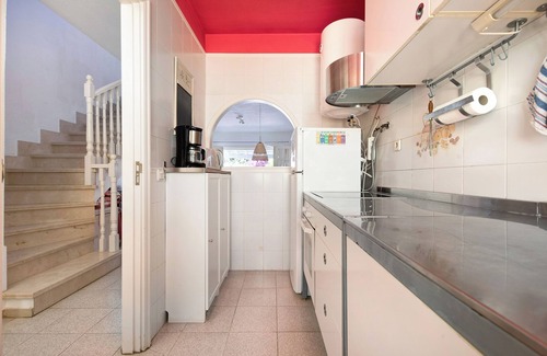 Chayofa House | Holiday Home Casa Sarita with Shared Pool & Wi-Fi