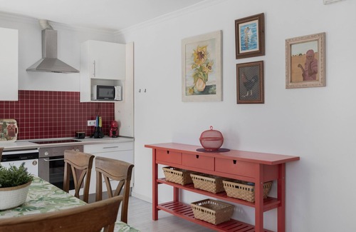 Bolonia House | Holiday Home 'Casa Tahivilla' with Private Terrace, Private Garden and Wi-Fi