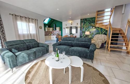 Telgruc-sur-Mer House | Holiday Home Cassiopée by Interhome