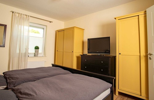 Leer Apartment | Holiday home - Ferienwohnung Marieke, 15196