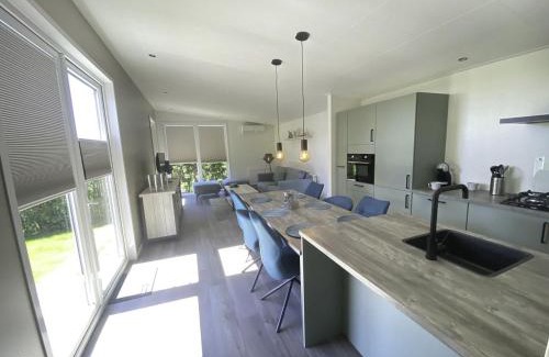 Scherpenisse House | Holiday Home De Schelde by Interhome