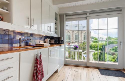 Brouwershaven House | Holiday Home Dijkhuisje by Interhome