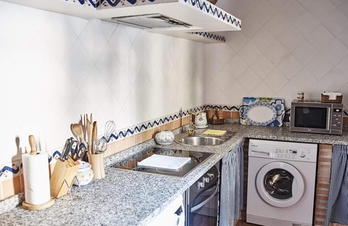 Hontanar House | Holiday Home 'El Cantueso 2' with Mountain View, Wi-Fi and Air Conditioning